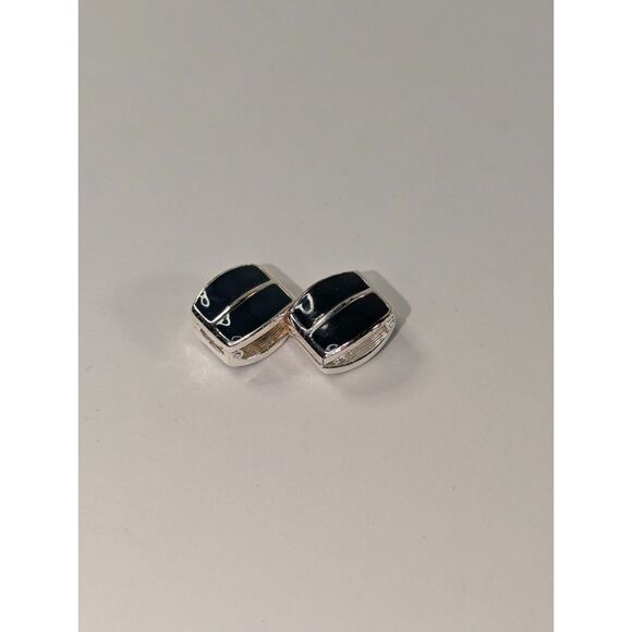 Set of Enamel Clip on Magnetic Earrings - Picture 6 of 10